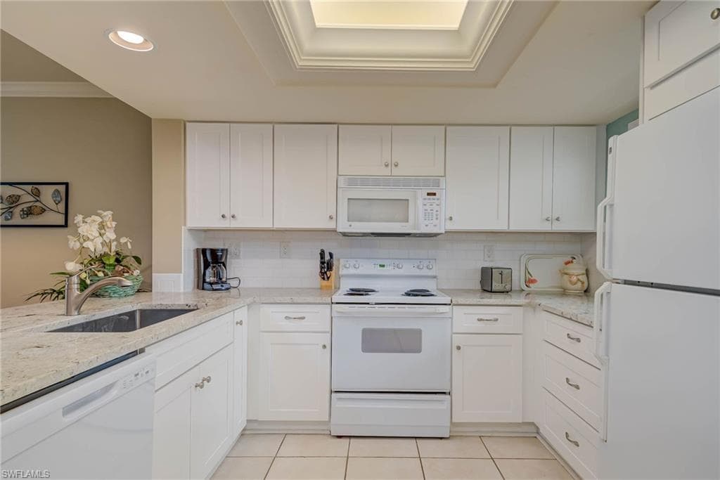 801 Collier Blvd N103, Marco Island, FL 34145-9