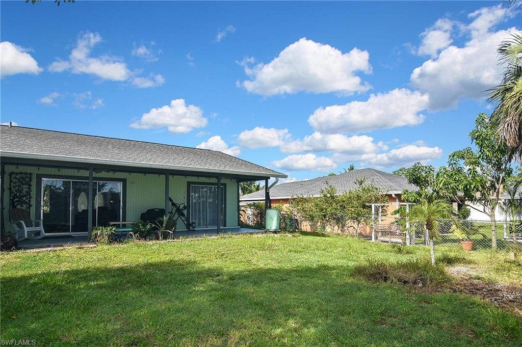 125 27th Ter, Cape Coral, FL 33904-44