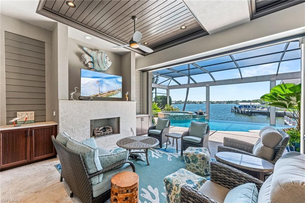 1611 Collingswood Ct, Marco Island, FL 34145-10