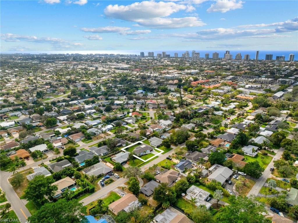 1252 Pompei Ln, Naples, FL 34103-12