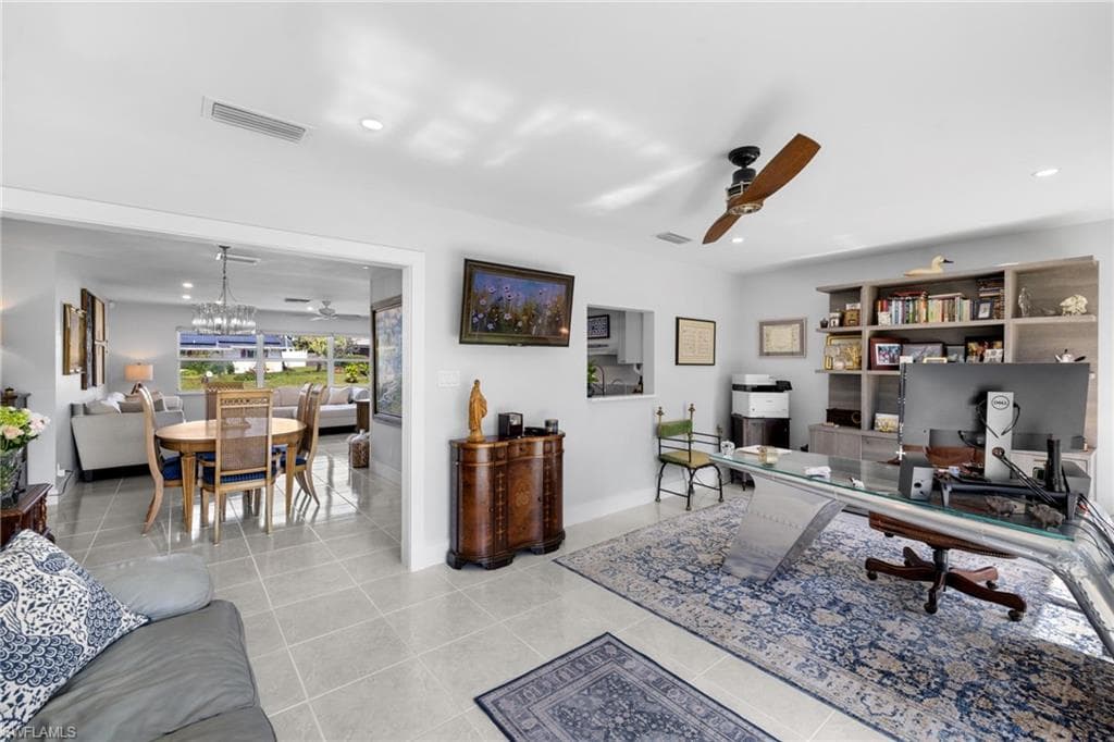 1252 Pompei Ln, Naples, FL 34103-17