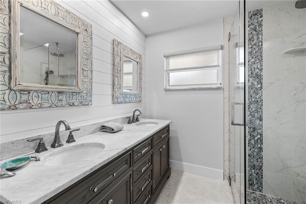 1252 Pompei Ln, Naples, FL 34103-28