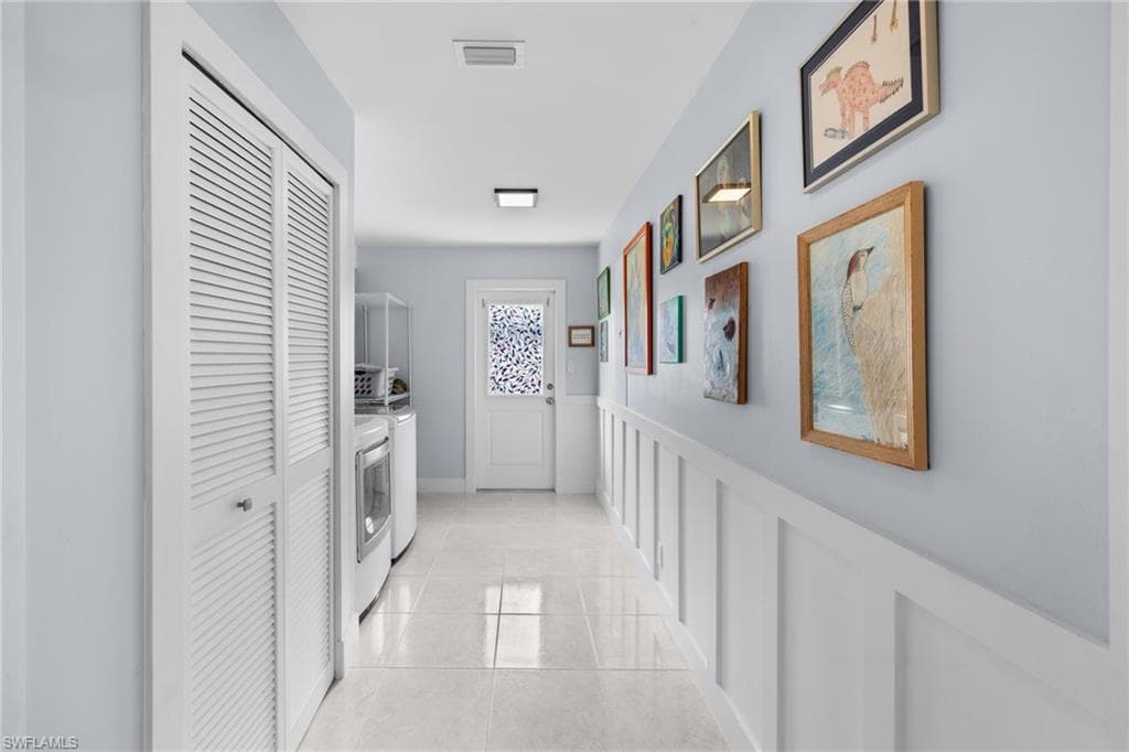 1252 Pompei Ln, Naples, FL 34103-40