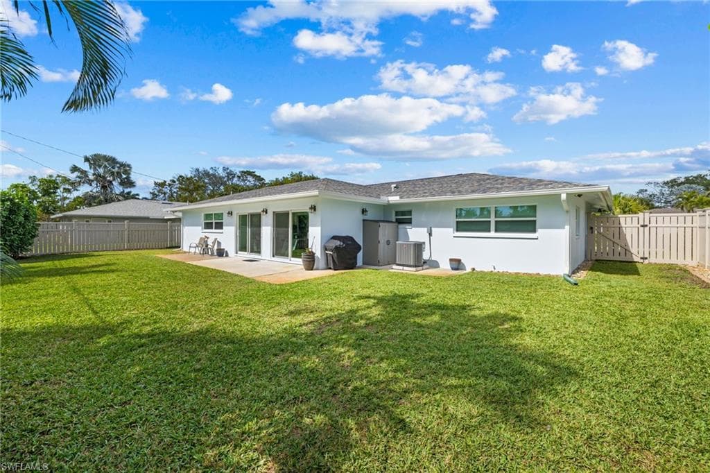 1252 Pompei Ln, Naples, FL 34103-43