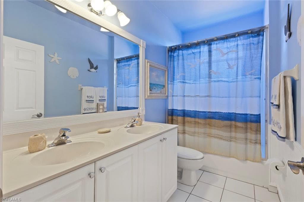 1289 Barrigona Ct, Naples, FL 34119-29