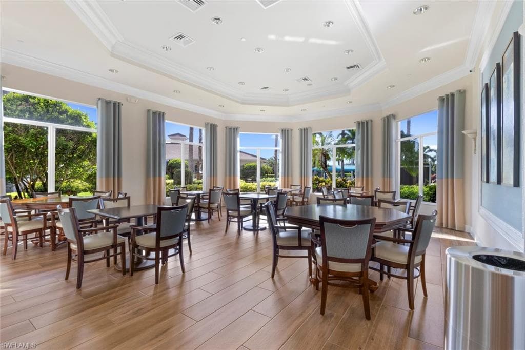 1289 Barrigona Ct, Naples, FL 34119-44