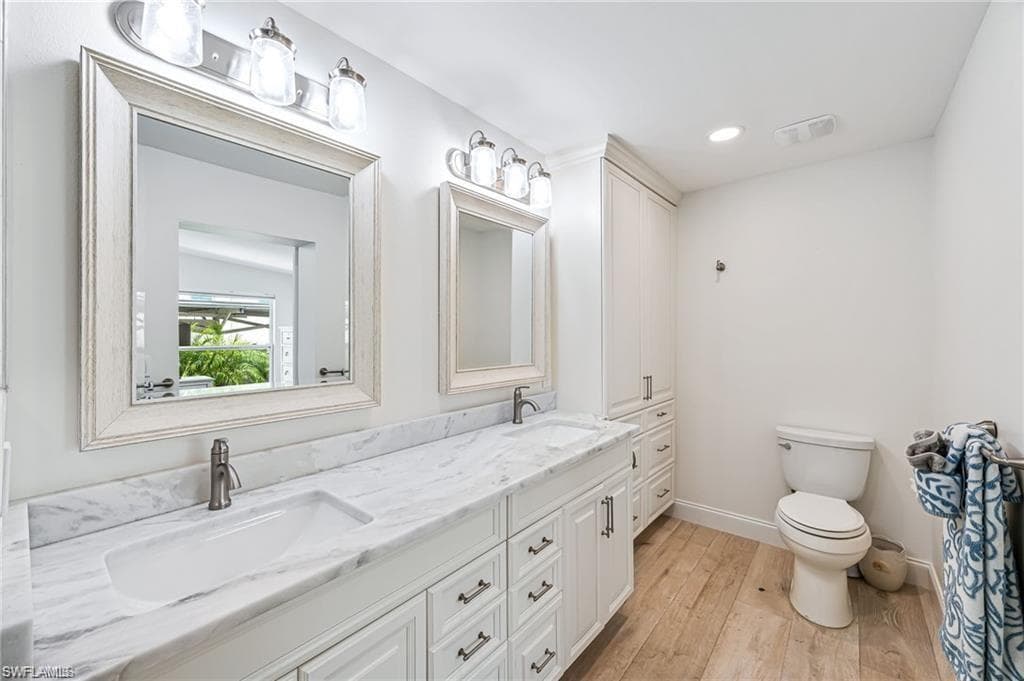 203 1st St, Bonita Springs, FL 34134-19