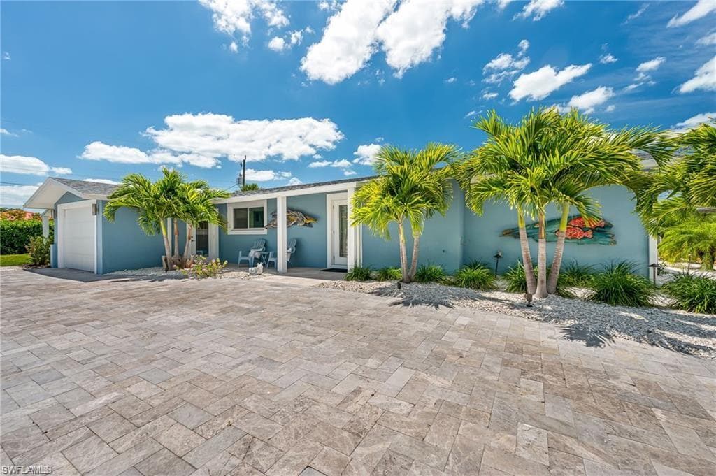 203 1st St, Bonita Springs, FL 34134-2