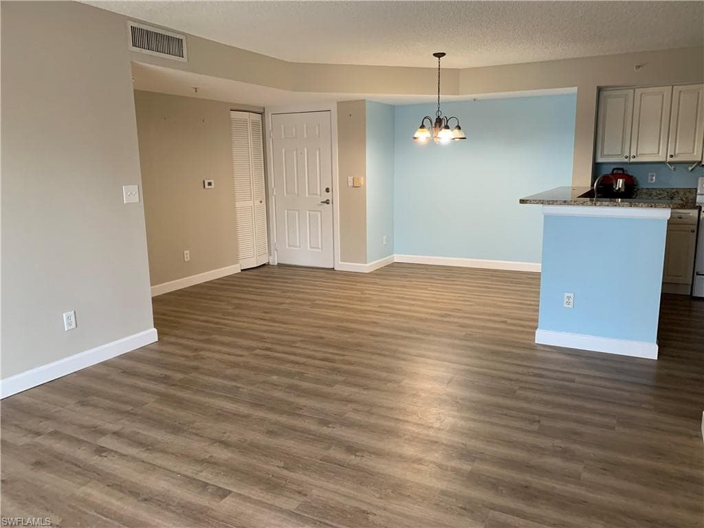 1250 Wildwood Lakes Blvd 101, Naples, FL 34104-19