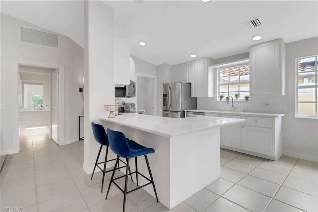 4546 Ossabaw Way, Naples, FL 34119-9