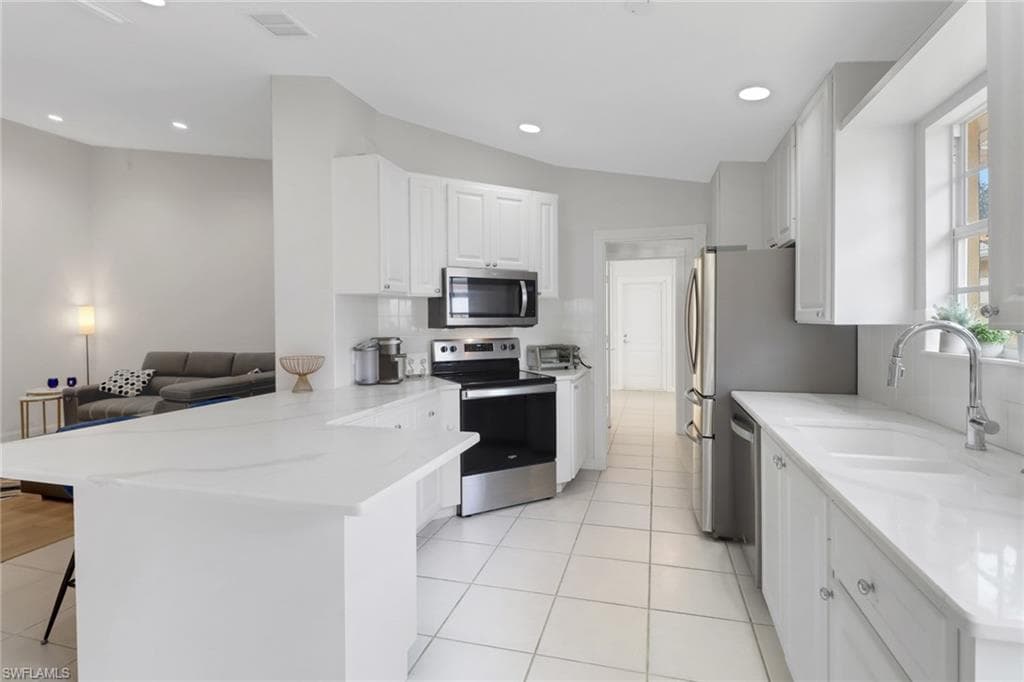 4546 Ossabaw Way, Naples, FL 34119-10