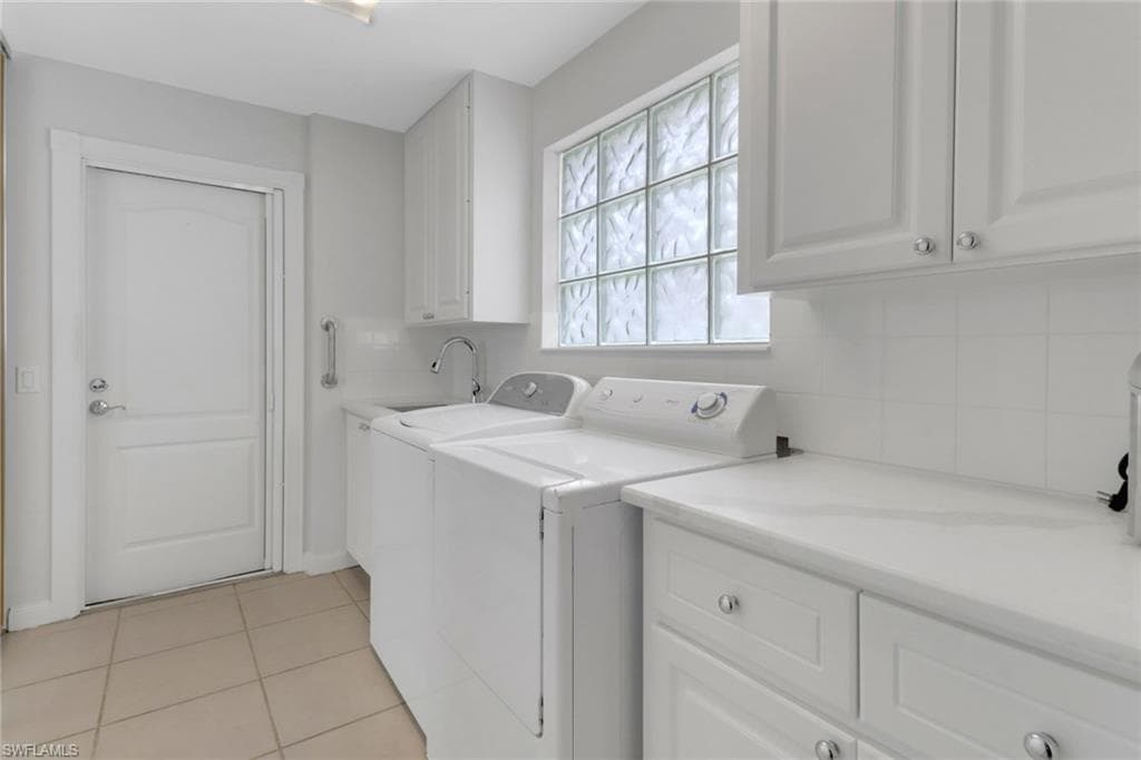 4546 Ossabaw Way, Naples, FL 34119-22