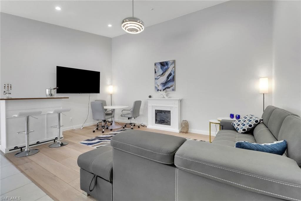4546 Ossabaw Way, Naples, FL 34119-6