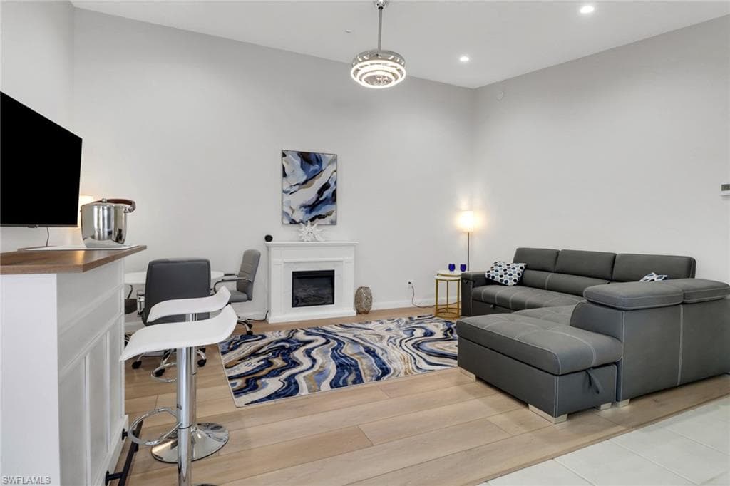 4546 Ossabaw Way, Naples, FL 34119-7