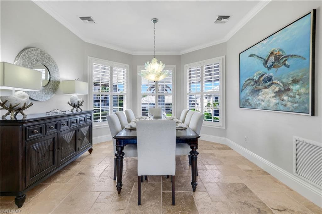 273 Egret Ave, Naples, FL 34108-11