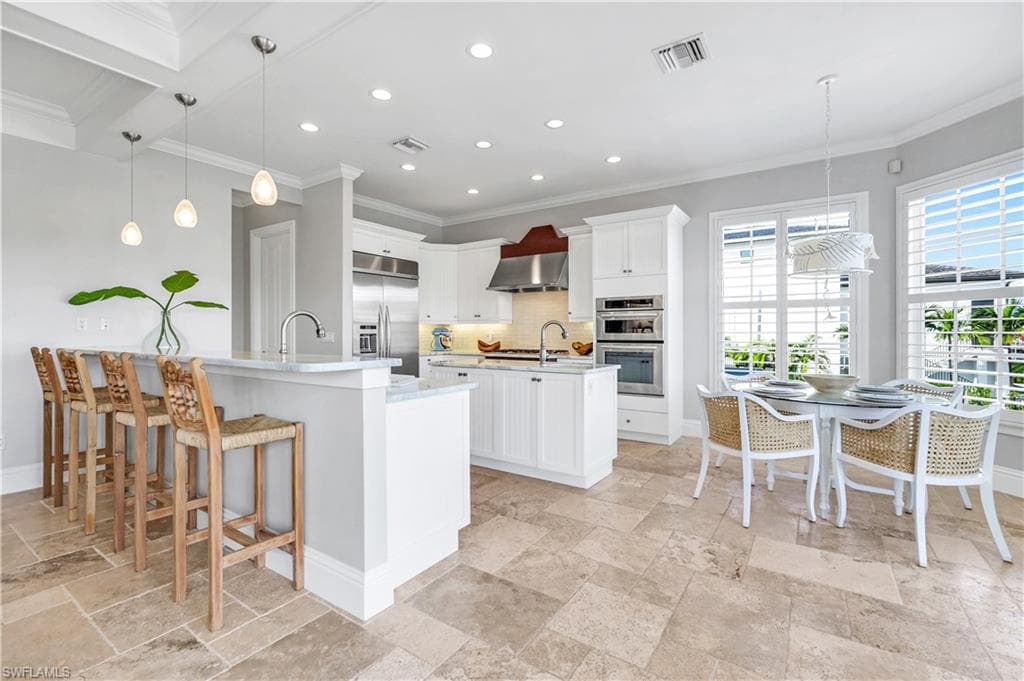 273 Egret Ave, Naples, FL 34108-13