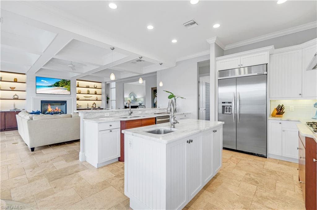 273 Egret Ave, Naples, FL 34108-18