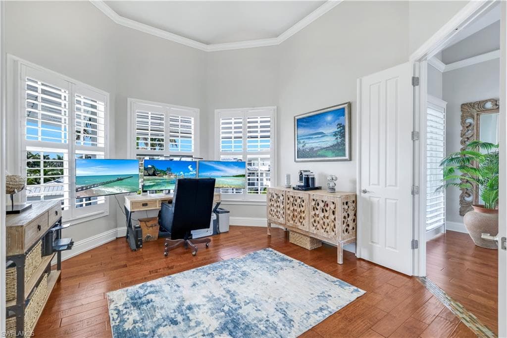 273 Egret Ave, Naples, FL 34108-27