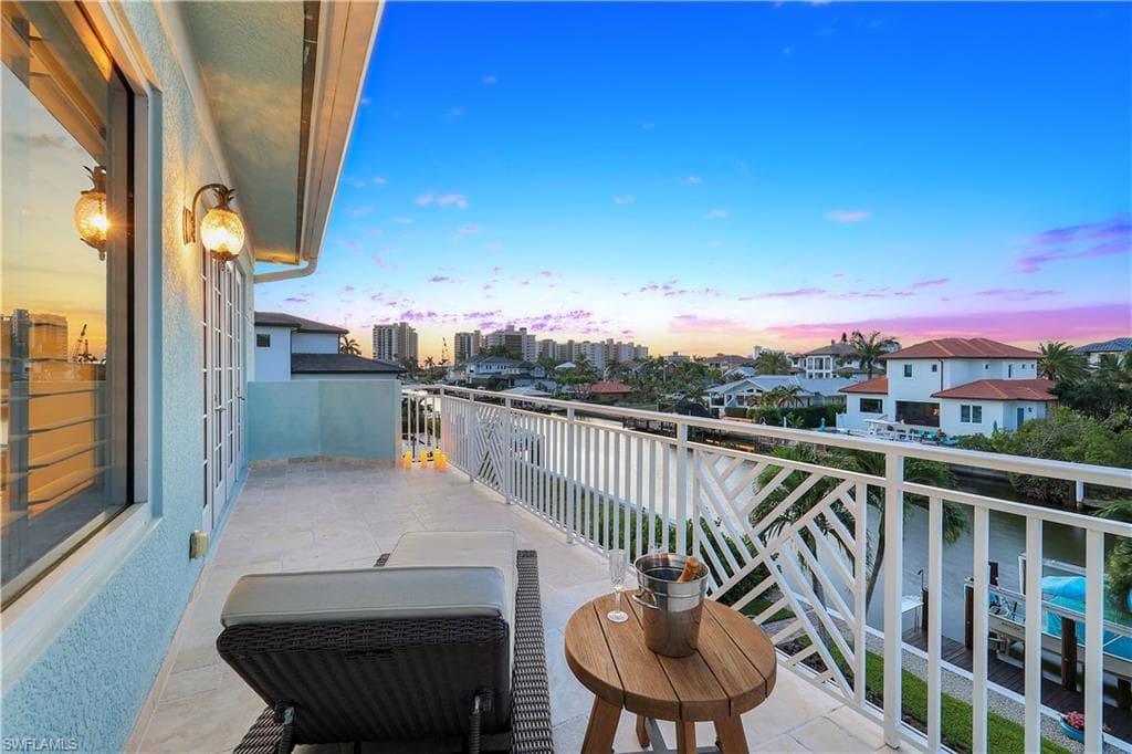 273 Egret Ave, Naples, FL 34108-30