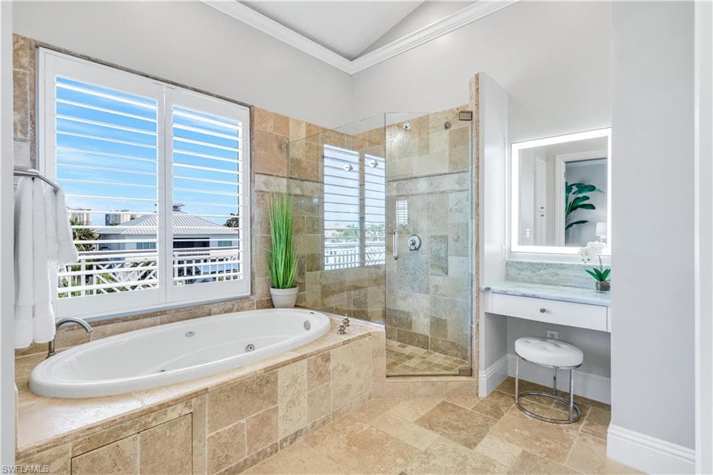 273 Egret Ave, Naples, FL 34108-32