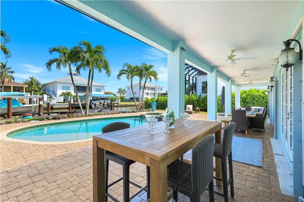 273 Egret Ave, Naples, FL 34108-39