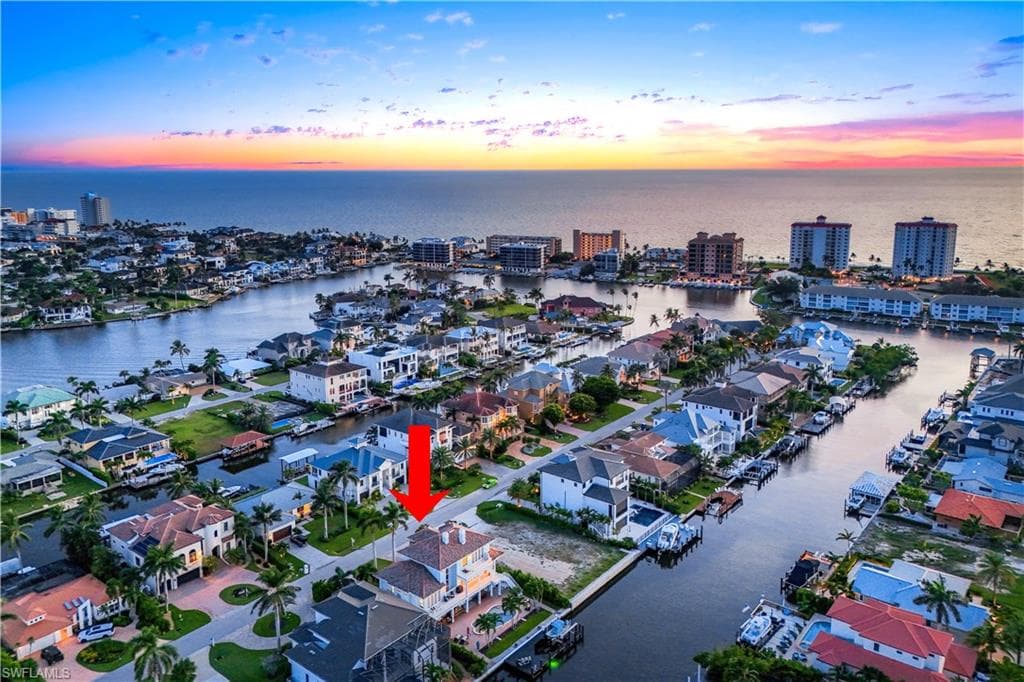 273 Egret Ave, Naples, FL 34108-4