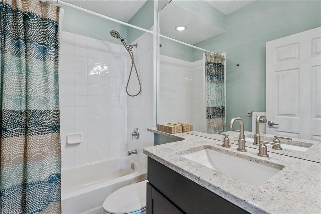 8305 Whisper Trace Way 202, Naples, FL 34114-20