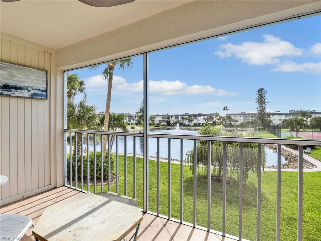 1004 Manatee Rd H202, Naples, FL 34114-19