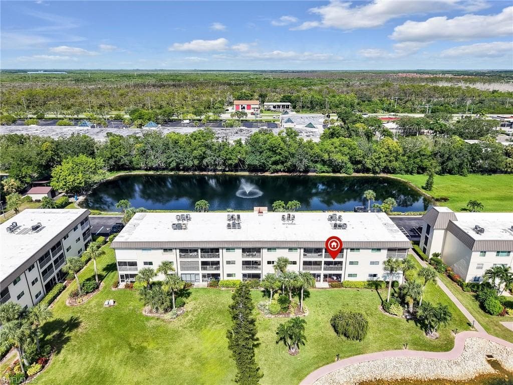 1004 Manatee Rd H202, Naples, FL 34114-20