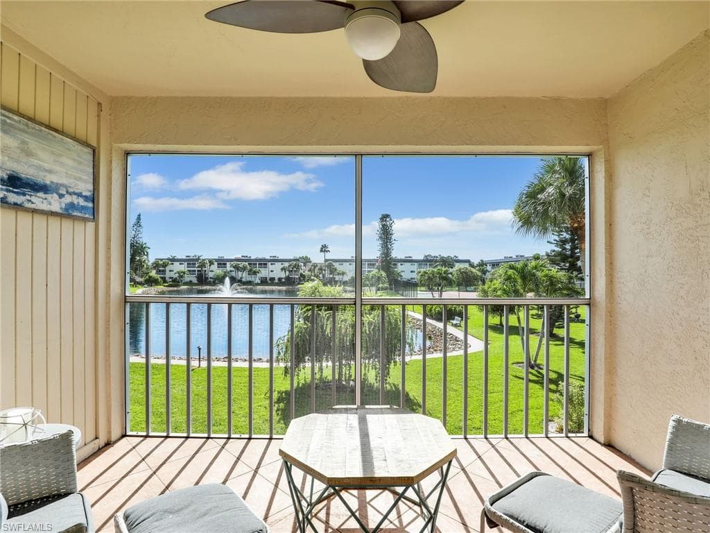 1004 Manatee Rd H202, Naples, FL 34114-3