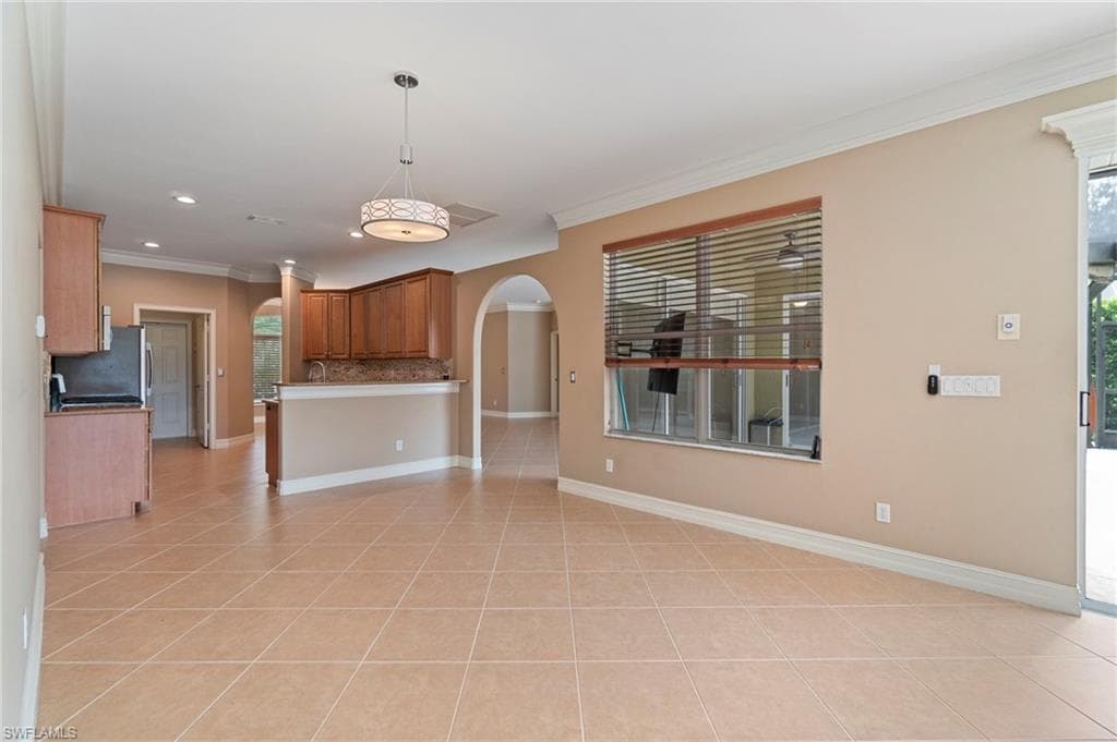 9921 Rookery Cir, Estero, FL 33928-33