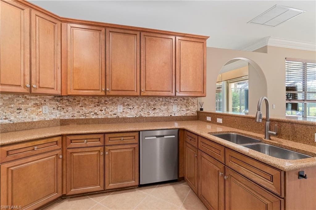 9921 Rookery Cir, Estero, FL 33928-37