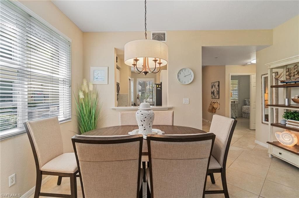 2335 Carrington Ct 104, Naples, FL 34109-9