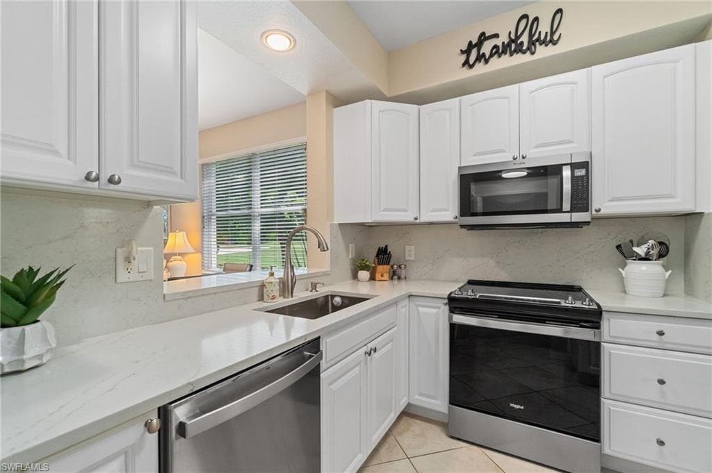 2335 Carrington Ct 104, Naples, FL 34109-4