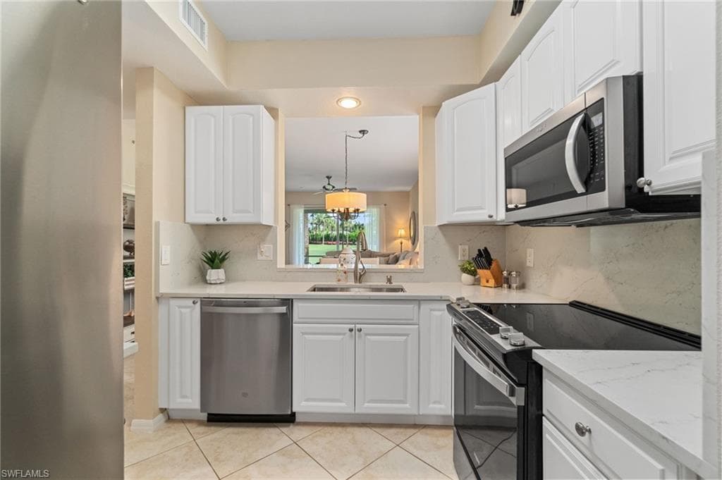 2335 Carrington Ct 104, Naples, FL 34109-7