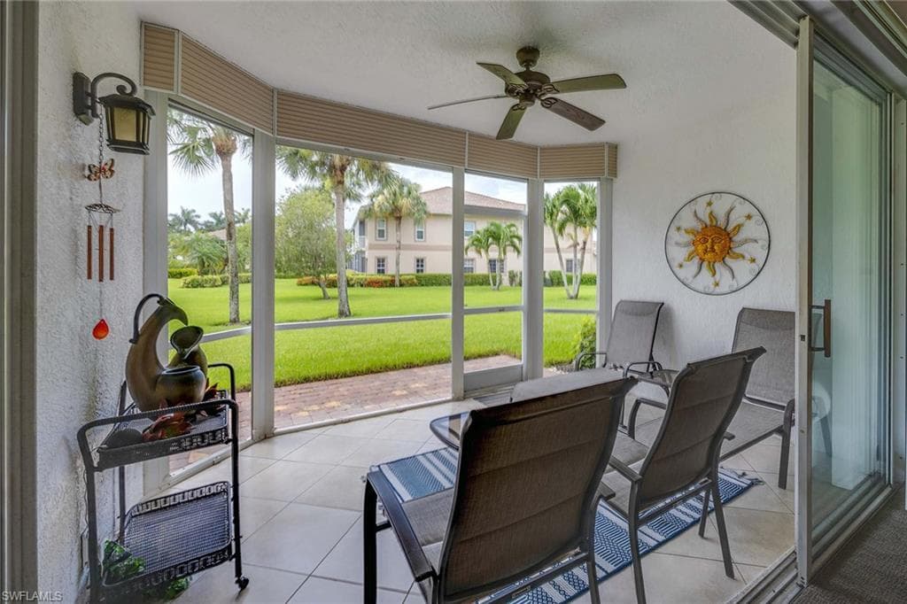 9060 Michael Cir 4-407, Naples, FL 34113-20
