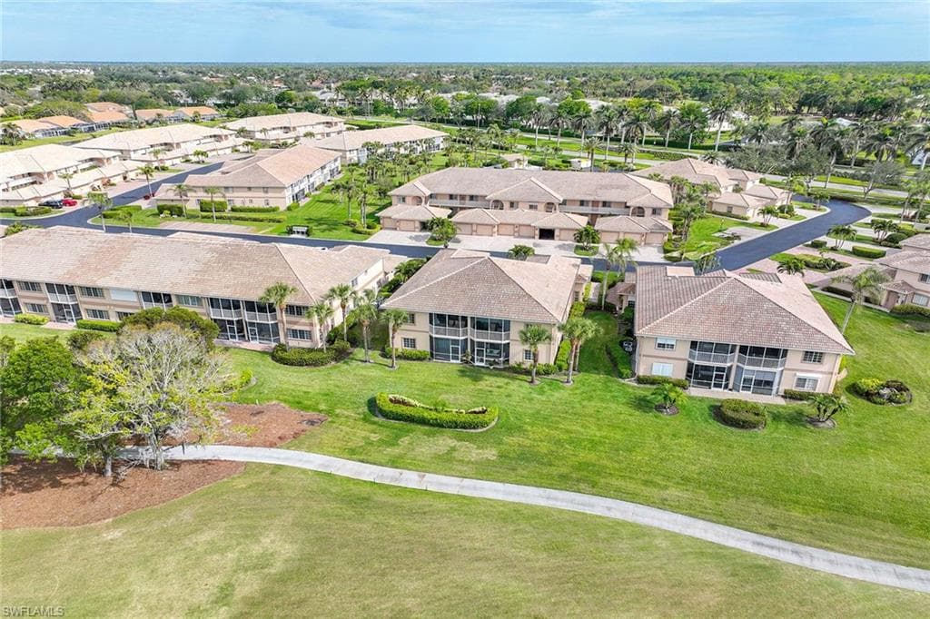 9060 Michael Cir 4-407, Naples, FL 34113-25
