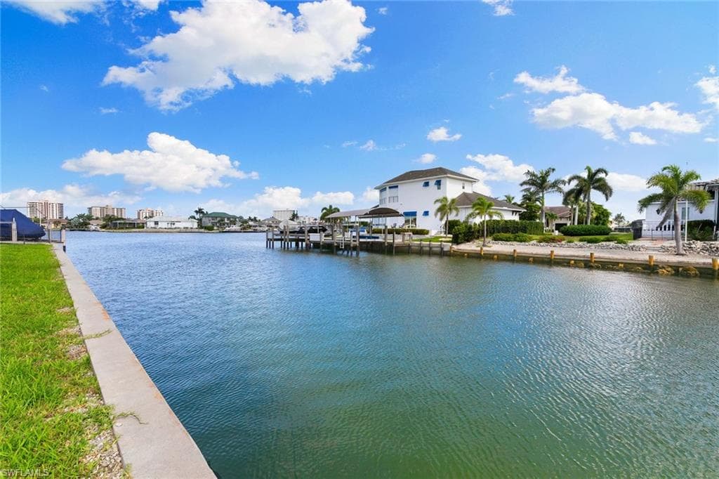 1020 Dill Ct, Marco Island, FL 34145-19