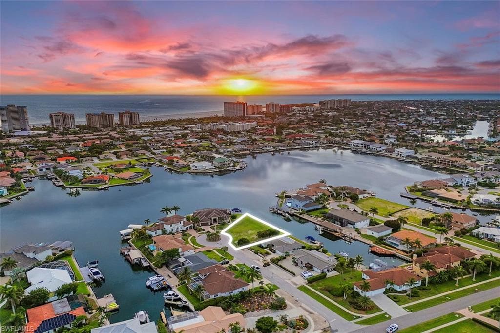 1020 Dill Ct, Marco Island, FL 34145-4
