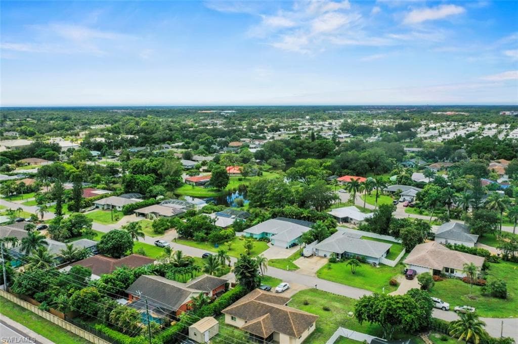 11690 Amanda Ln, Bonita Springs, FL 34135-38