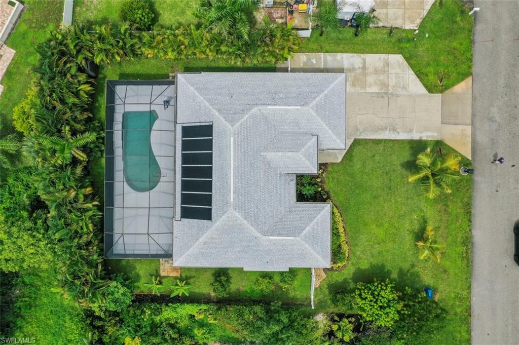 11690 Amanda Ln, Bonita Springs, FL 34135-8