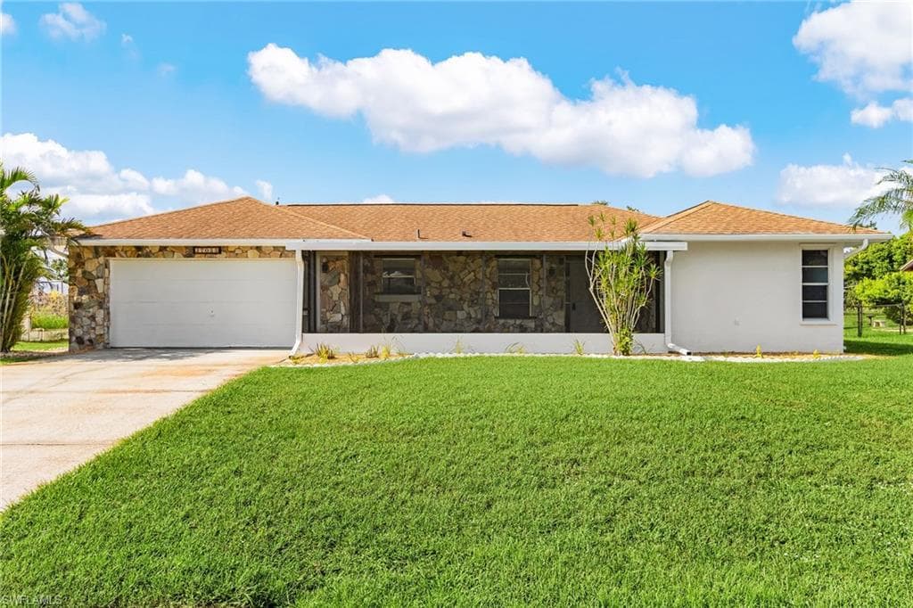 27055 Safe Haven Ln, Punta Gorda, FL 33983-2