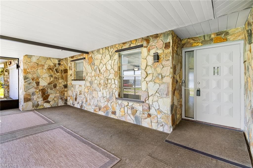 27055 Safe Haven Ln, Punta Gorda, FL 33983-4