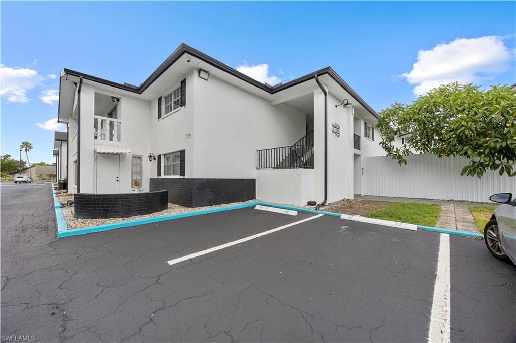 3706 Broadway 40, Fort Myers, FL 33901-13
