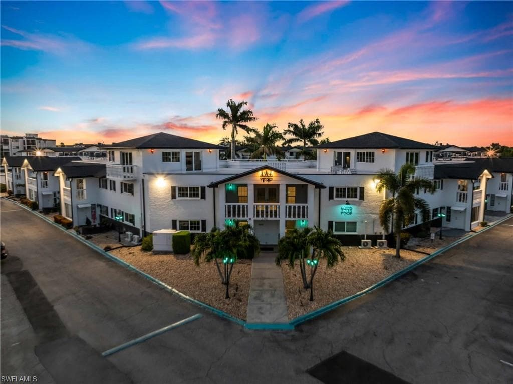 3706 Broadway 40, Fort Myers, FL 33901-18