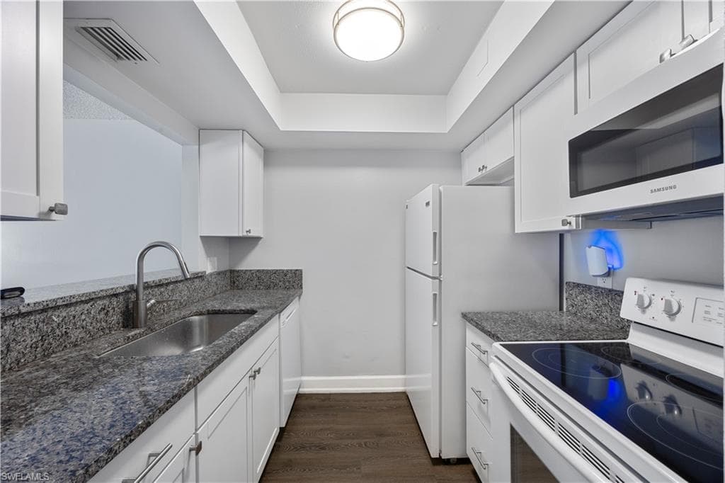 3706 Broadway 40, Fort Myers, FL 33901-5