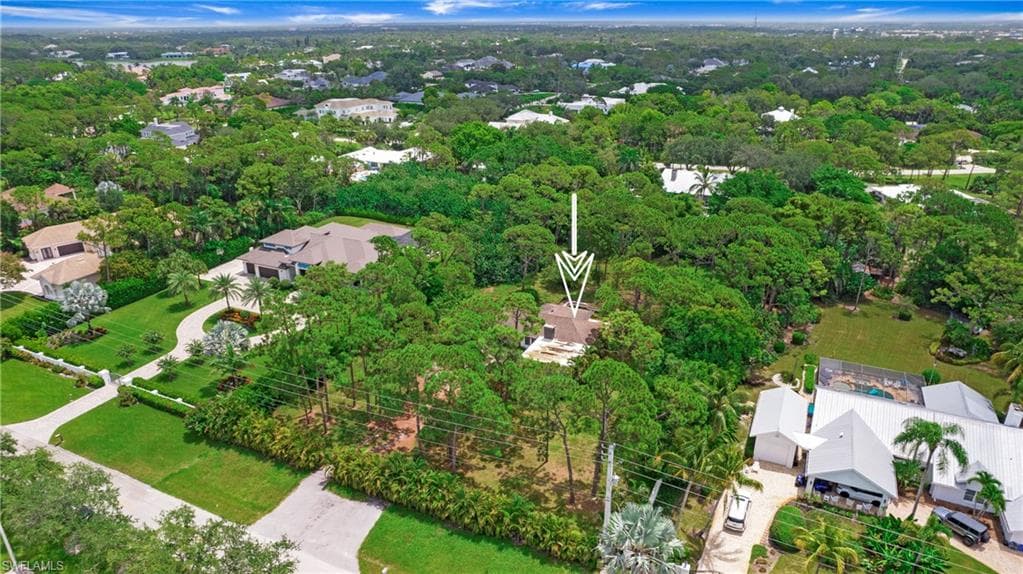 6640 Trail Blvd, Naples, FL 34108-11