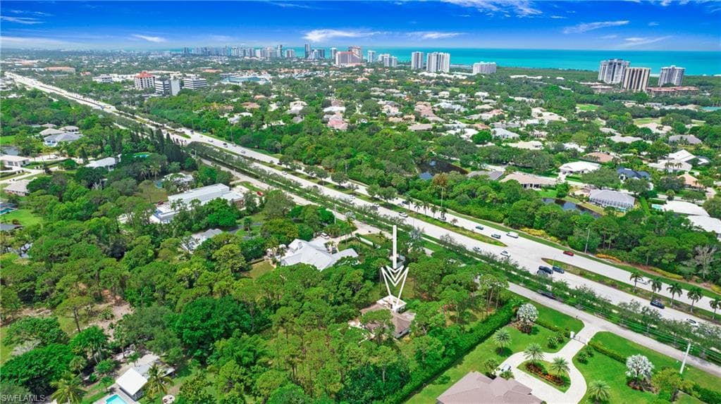6640 Trail Blvd, Naples, FL 34108-18
