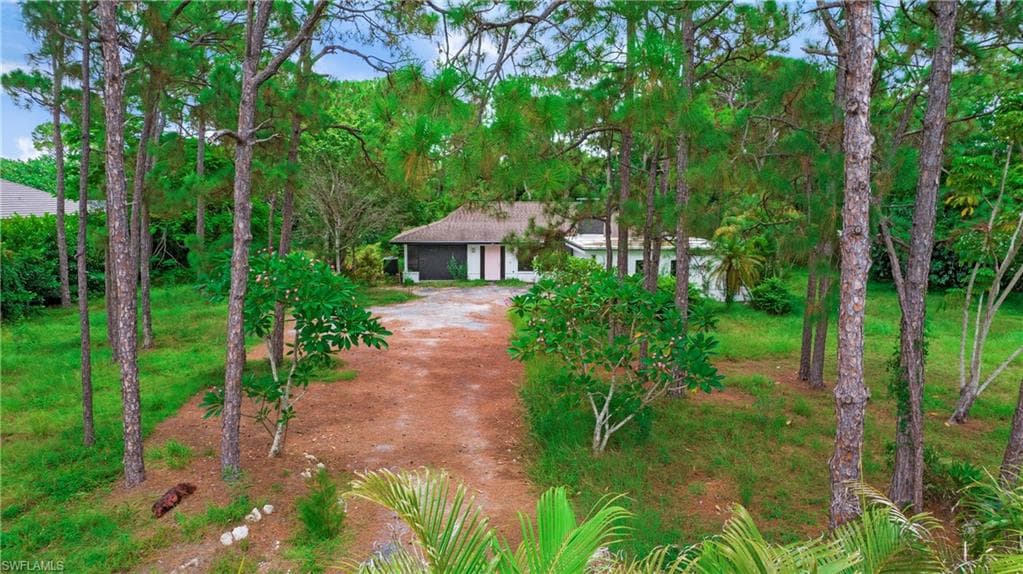 6640 Trail Blvd, Naples, FL 34108-3