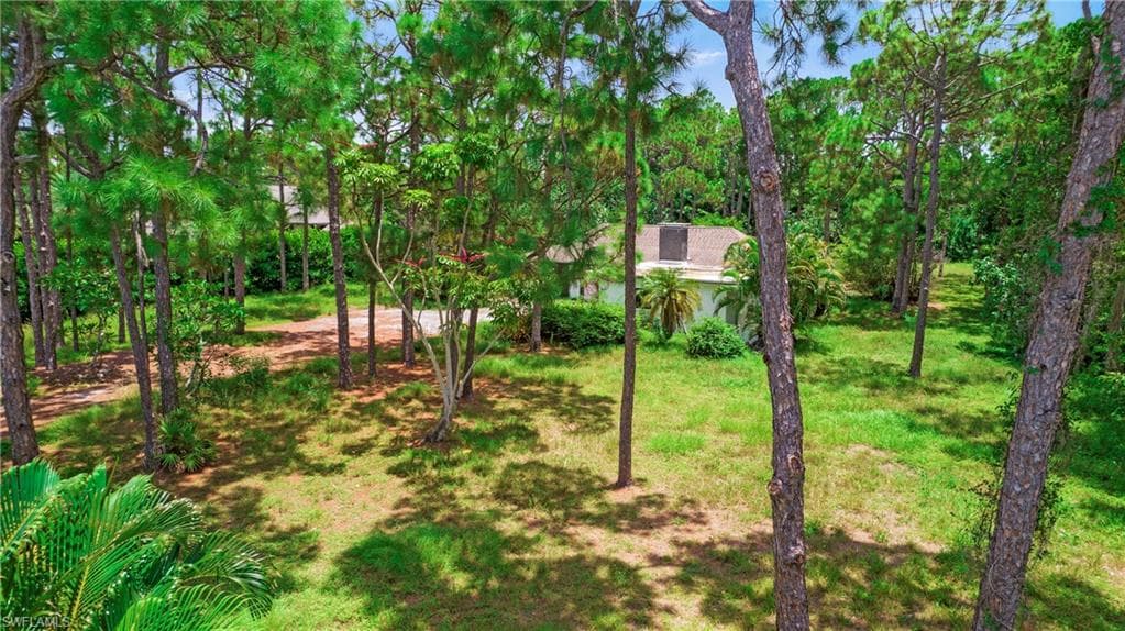 6640 Trail Blvd, Naples, FL 34108-5